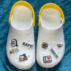 Peanuts Collab Crocs